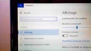 windows 10 Option eclairage nocturne  FR [upl. by Akeber]