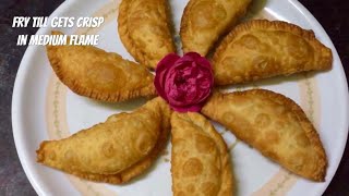 కజ్జికాయలు తయారీ విధానం  Kajjikayalu Recipe In Telugu  Rava Karjikai SweetSooji Gujiya Karanji [upl. by Treble752]