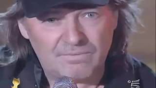 Vasco Rossi  Sally Live Acustico Telegatti 2006 [upl. by Frank]